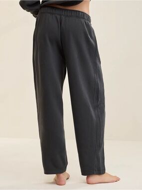 Aerie Oh Snap Barrel Sweatpants and Sweatshirt M Smoked Gray